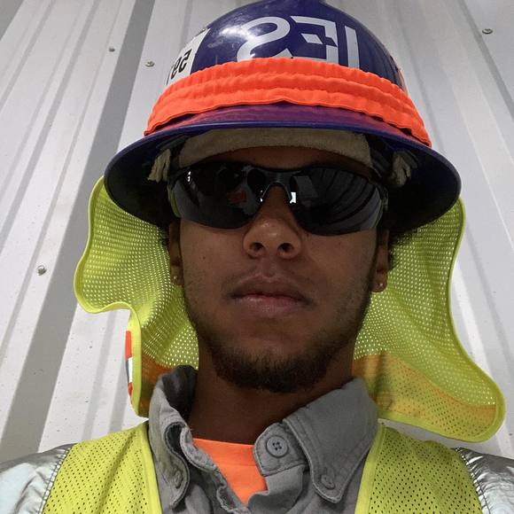 Profile Picture of Joshua Grantham (@joshuagranth400) on Poshmark