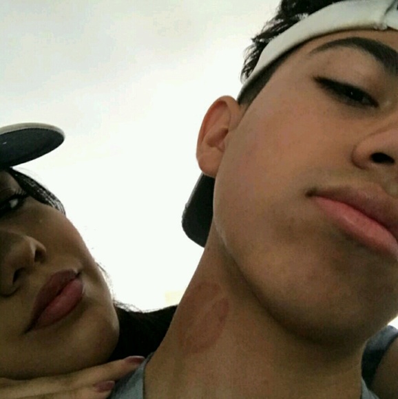 Profile Picture of Juan Samaniego (@juancredible) on Poshmark