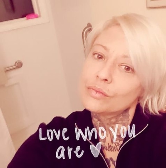 Profile Picture of Heather Demarco (@hdemarco1974) on Poshmark