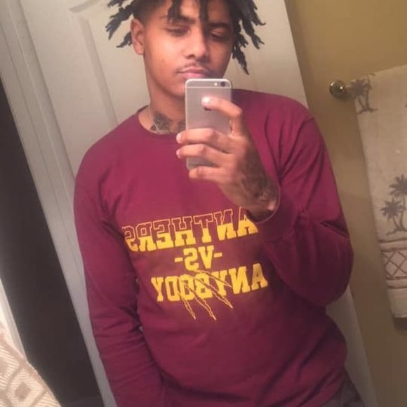 Profile Picture of Tugg Taylor (@tuggtaylor) on Poshmark