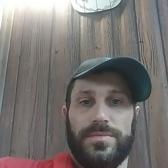 Profile Picture of Jason Schaefer (@jdubb2986) on Poshmark