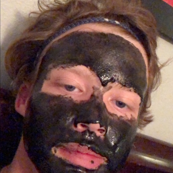 Profile Picture of Marshall Cox (@wmcox19) on Poshmark