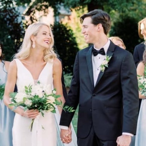 Profile Picture of Bob Van horne (@bobbyvanhorne) on Poshmark