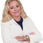 Terri McAuley, Realtor - Instagram Profile Picture of Terri McAuley, Realtor (@terrimcauleyluxuryrealestate) on Instagram