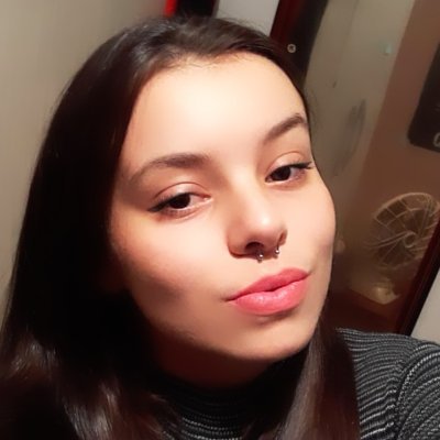 Profile Picture of Julia Bueno (@juliabueno_77) on Twitter