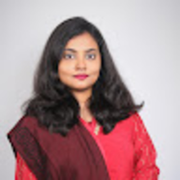 Profile Picture of Eshita Eshaa (@eshitaeshaa) on Poshmark