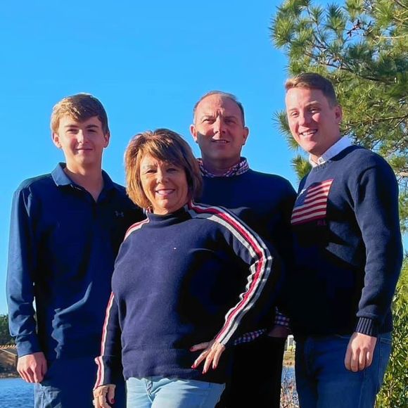 Profile Picture of James Dismond (@dismond08) on Poshmark