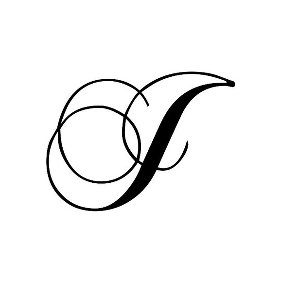 Profile Picture of Julia Blyke (@jul_b) on Poshmark