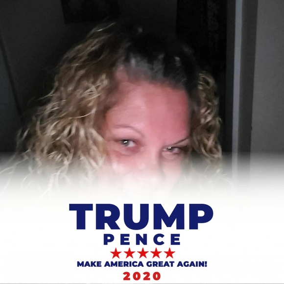 Profile Picture of Dawn Stewart (@dawnstewart123) on Poshmark