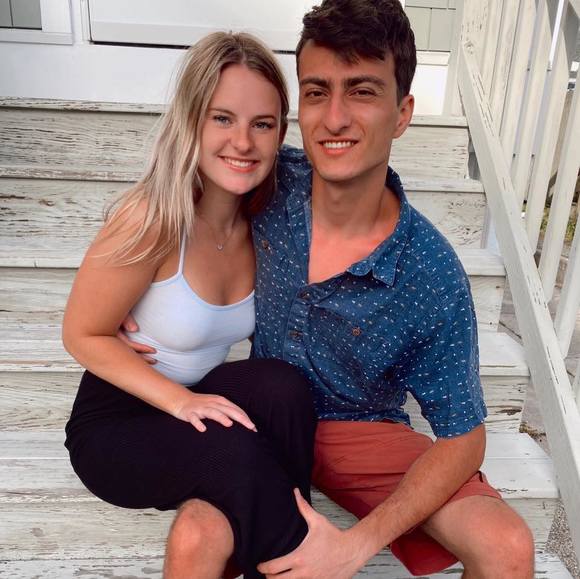 Profile Picture of Regan Pavlock (@reganpavlock) on Poshmark