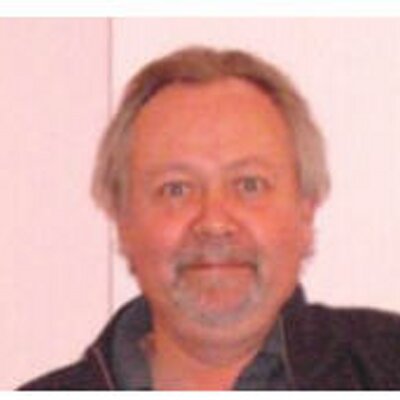 Profile Picture of Peter Simons (@epsinick) on Twitter