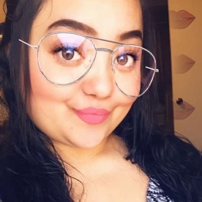 Profile Picture of Ruby Guerrero  🌸 (@Rubivg95) on Twitter