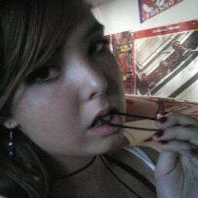 Profile Picture of Miranda Roy (@Ivy_Rose1223) on Twitter