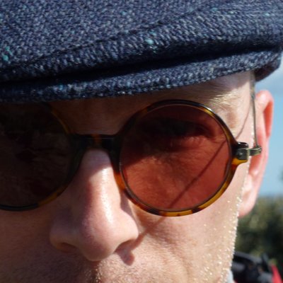 Profile Picture of Robert V.S. Redick (@RobertVSRedick) on Twitter