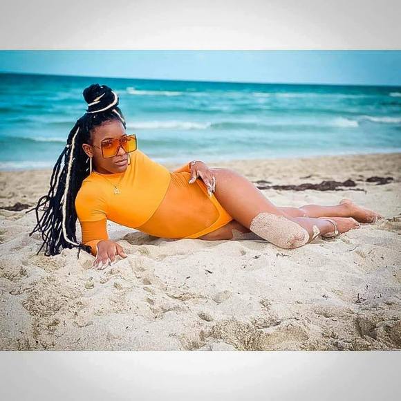 Profile Picture of Tiffany Chalmers (@t_chalmers) on Poshmark