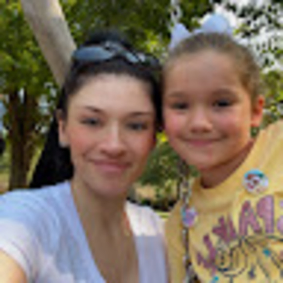 Profile Picture of Tiffany Handlen (@tiffany_handlen) on Poshmark