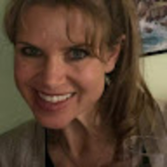 Profile Picture of Kimberly Pulliam (@krpulliam14) on Poshmark