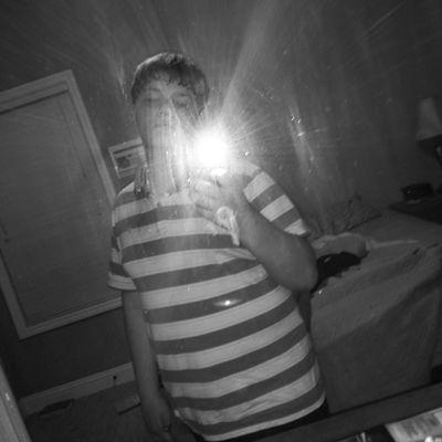 Profile Picture of James Densmore (@5be311dd1374455) on Twitter