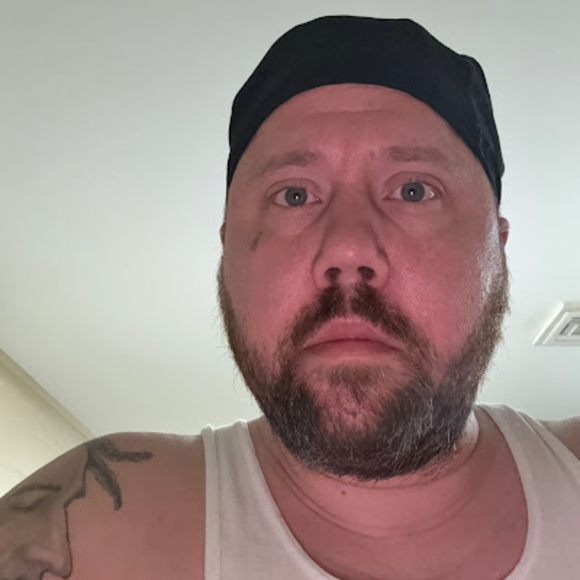 Profile Picture of Carlton Hughes (@carltonhughe392) on Poshmark