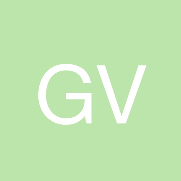 Profile Picture of Gabbie Vanacker (@gabbievanacker) on Poshmark