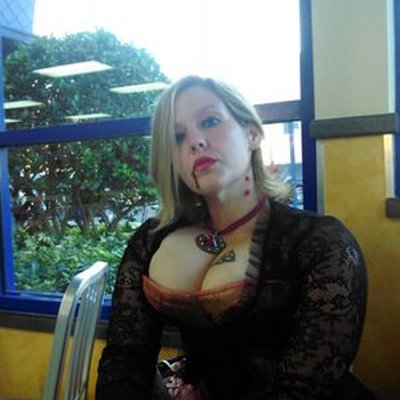 Profile Picture of Nikia Scott (@nikkieneon87) on Twitter