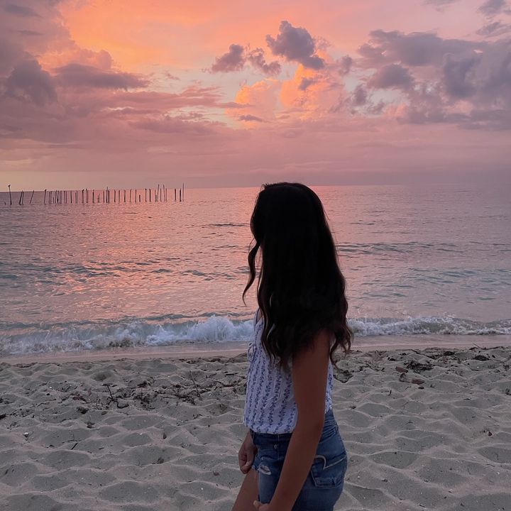 Profile Picture of heyitslori (@lorimarchal) on Tiktok