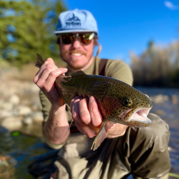 Profile Picture of Jake Roalson (@jakeroalson) on Poshmark