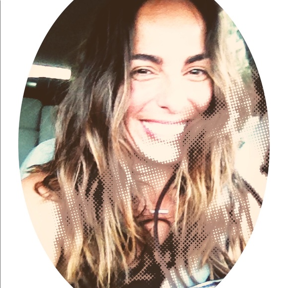 Profile Picture of Ana Baker (@mayabeegirl) on Poshmark