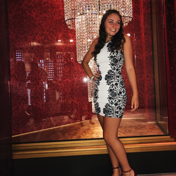 Profile Picture of Davis-lynn Morano (@davismoranoo) on Poshmark