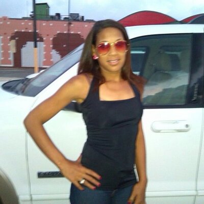 Profile Picture of Arelis Diaz Pujols (@arelisdiazpujol) on Twitter