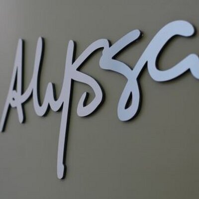 Profile Picture of Alyssa (@alyssasass) on Twitter
