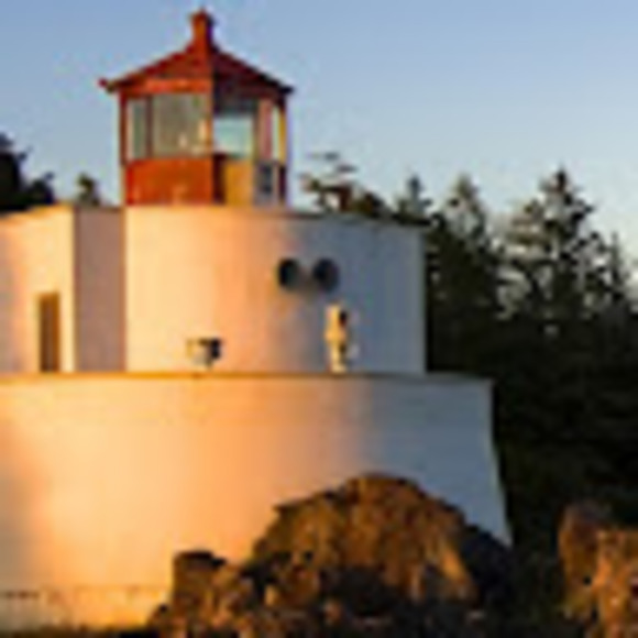 Profile Picture of Jorge l Ruiz (@qutito813) on Poshmark