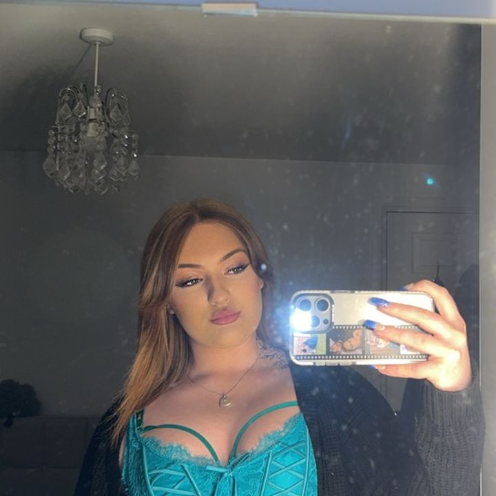 Profile Picture of Lucille rose (@_lucillerose) on Tiktok