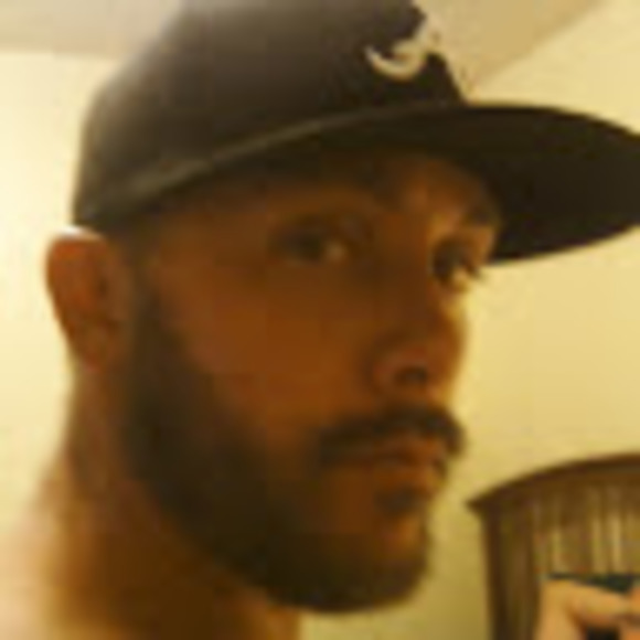 Profile Picture of Rayburn Hollis (@rayburnhollis) on Poshmark