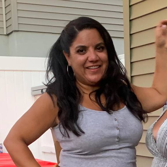 Melissa Vallely - Poshmark Profile Picture of Melissa Vallely (@melissavallely) on Poshmark