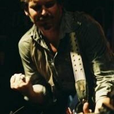 Profile Picture of Daniel Pearson (@DanDBassplayer) on Twitter