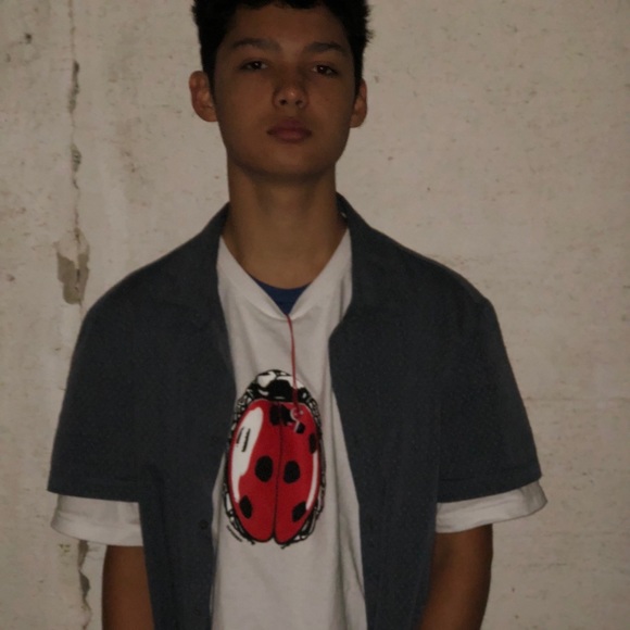 Profile Picture of James Huff (@manabiui) on Poshmark