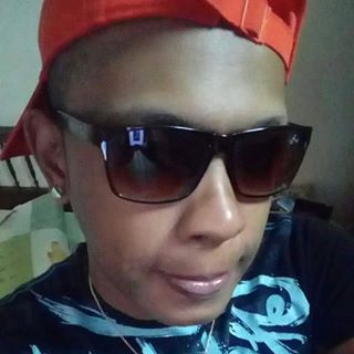 Profile Picture of Jason Julia Hellene (@jasonrone.chocoletoii) on Facebook