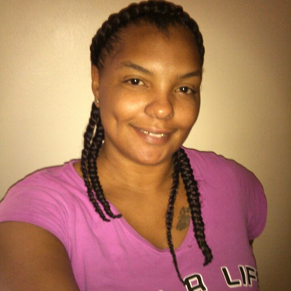 Profile Picture of Gail Duncan (@36msgail) on Poshmark