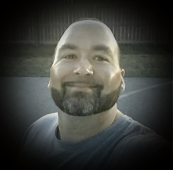 Profile Picture of Chad Andruss (@chadsw79) on Poshmark