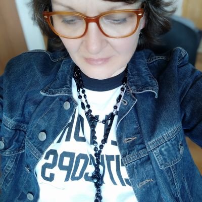 Profile Picture of LillySu (@PulsToStabilize) on Twitter