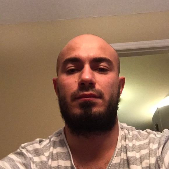 Profile Picture of Ivan Ivanov (@iivanov) on Poshmark