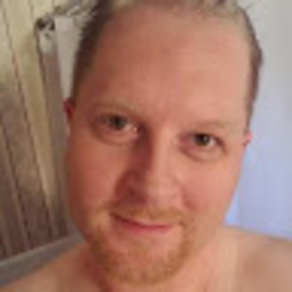 Profile Picture of Andrew Parton (@andrew_parton) on Poshmark