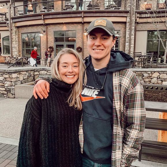 Profile Picture of David Fishking (@fishkingd) on Poshmark