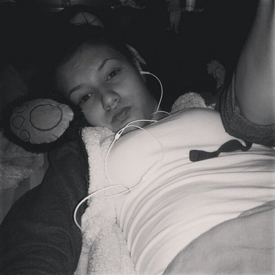 Profile Picture of Loretta Gonzalez (@deoqdohl) on Twitter