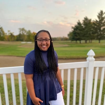 Profile Picture of Shea 💙 (@DeSheaHoward) on Twitter