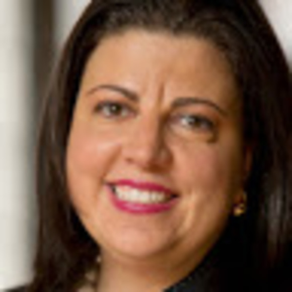 Profile Picture of Niki Mendrinos (@nikimendrinos) on Poshmark