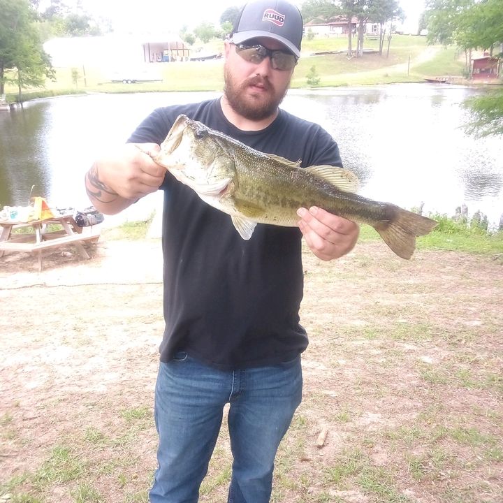 Profile Picture of Brady (@robertmckinley) on Tiktok