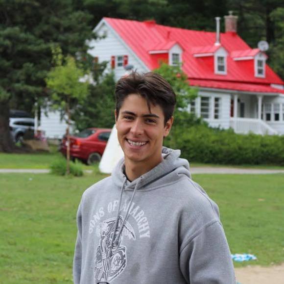 Profile Picture of Mathis Quesnel (@mathisquesnel0) on Poshmark