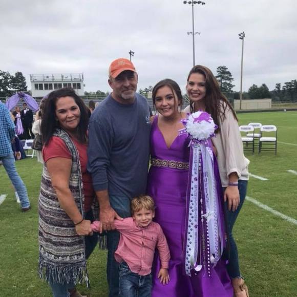 Profile Picture of Marlee Tomerlin (@marleebt) on Poshmark